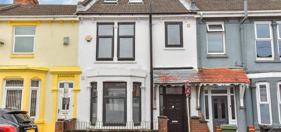 6 bedroom terraced house for sale