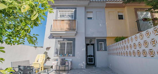 Chalet adosado en venta en camino Real de los Neveros