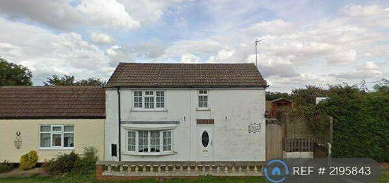 2 bedroom semi-detached house