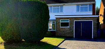 4 bedroom semi-detached house