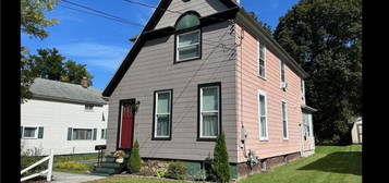 9 Bellinger St, German Flatts, NY 13407