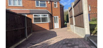 3 bed semi-detached house for sale