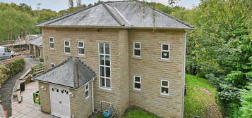 6 bedroom detached house for sale