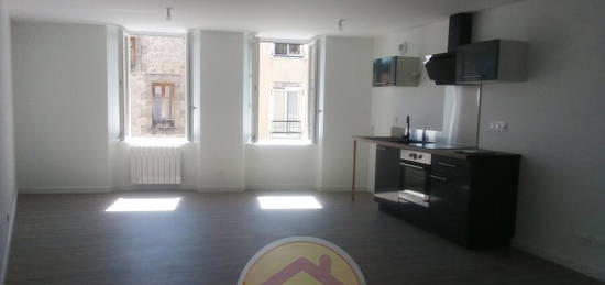 Location appartement 3 pièces 81 m²