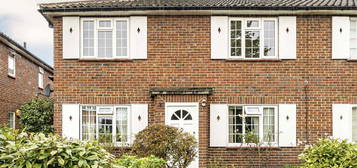 Flat for sale in Stanmore Gardens, Kew, Richmond TW9