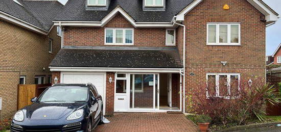 3 bedroom detached house