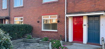 Flat to rent in Chatsworth Gardens, St. Anthonys, Newcastle Upon Tyne NE6