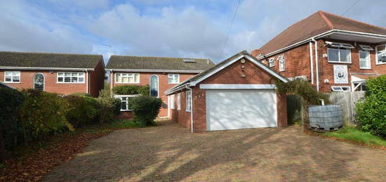 4 bedroom detached house to rent