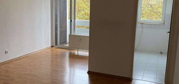 Bezugsfreie 3,5-Zimmer-Wohnung in Dietzenbach