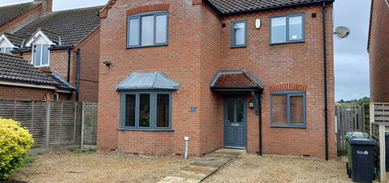 4 bedroom detached house