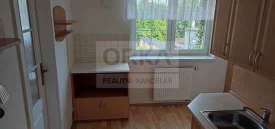 Pronájem bytu 1+kk 28 m²