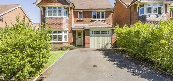 4 bed detached house for sale