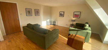 3 bedroom flat to rent