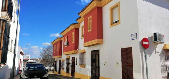 Casa adosada en venta en Núcleo urbano