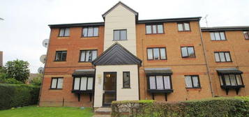 1 bedroom ground floor flat to rent