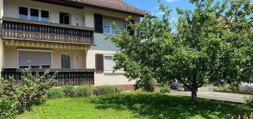 2-Familienhaus in einer tollen Lage mit Garten - eine Wohnung vermietet, eine Wohnung sofort frei!