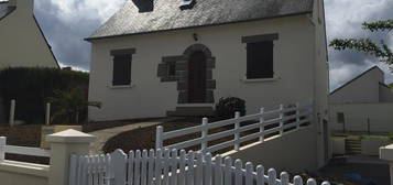 Maison néobretonne, 5 pièces, sur sous-sol