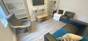 3 bed shared accommodation to rent