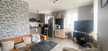 Appartement  à louer, 3 pièces, 2 chambres, 51 m²