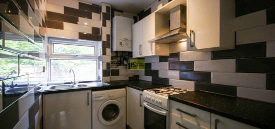 2 bedroom terraced house