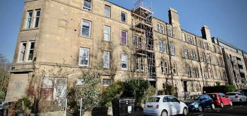 Flat to rent in Balcarres Street, Morningside, Edinburgh EH10