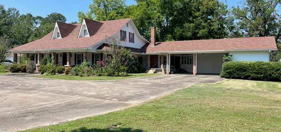 215 N  Plum St, Bearden, AR 71720