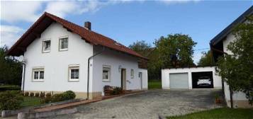 Gepflegtes Einfamilienhaus in idyllischer, ruhiger Einzellage in Vilshofen/Forsthart