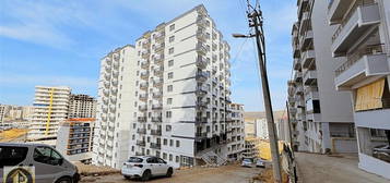 İSBAY EMLAK'TAN HASTANE DİBİNDE SATILIK LÜKS 2+1 DAİRE