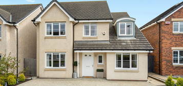 5 bed detached house for sale