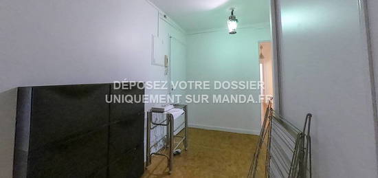 Location appartement 5 pièces 11 m²