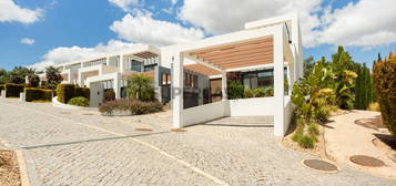 Moderno e maravilhoso apartamento T2 em resort com golfe em Silves, Algarve