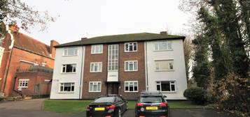 Flat to rent in 36 Southend Road, Beckenham, Kent BR35Ae BR3