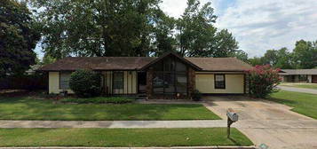 323 W  Vicksburg St, Broken Arrow, OK 74011