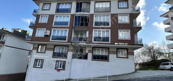 ÇATAMACA DA YATIRIMLIK EŞYALI SATILIK 1+1 DAİRE ARAKAT BALKONLU