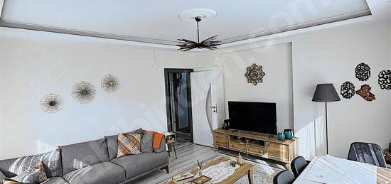 ÇİFTLİKKÖY SAHİL MAH.DE 2+1 90M2 ARAKAT FUL EŞYALI FIRSAT DAİRE!