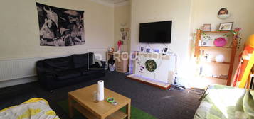 8 bed shared accommodation to rent