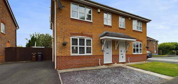 3 bedroom semi-detached house for sale