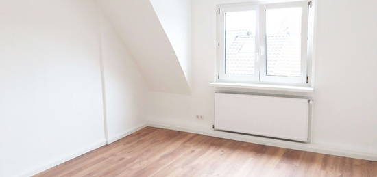 **Modern renoviert: Ihr neues Zuhause in F-Griesheim**