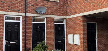 Flat to rent in Hamilton Mews, Town Centre, Doncaster DN4