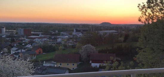 Traumhafte, hochwertige Wohnung mit Fernblick zu vermieten