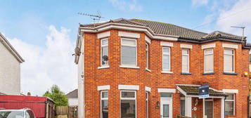 4 bedroom semi-detached house to rent