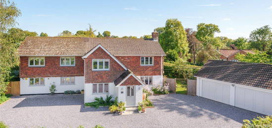 5 bed detached house for sale