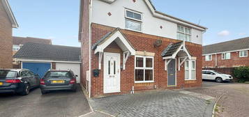 3 bed semi-detached house for sale