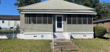 205 N Ash Ave, Demopolis, AL 36732