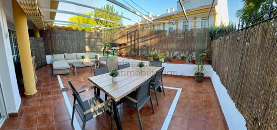 Casa adosada en venta en Calle Pantano de Cijara, Las Vaguadas