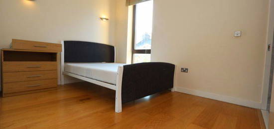 2 bed flat to rent