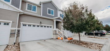 1717 N  3720 W #1014, Lehi, UT 84043