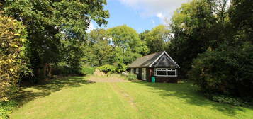 1 bedroom detached bungalow to rent