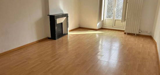 Duplex  à louer, 3 pièces, 2 chambres, 61 m²