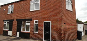 1 bed terraced house to rent